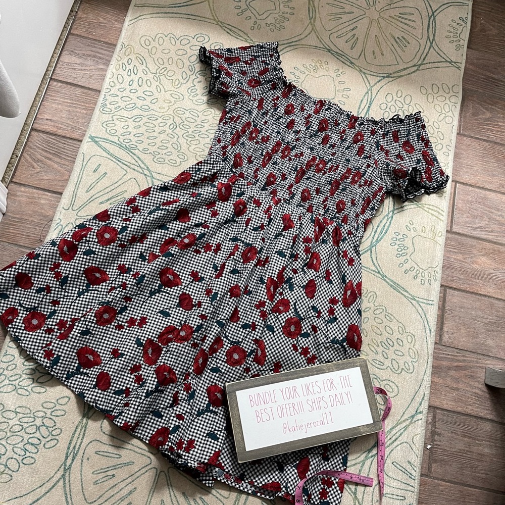 City chic large dress 🍀
